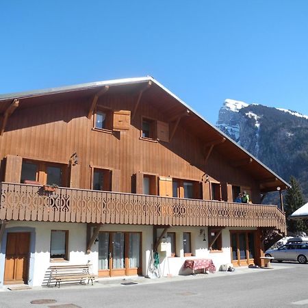 Particulier Loue 2 Appartements Communicants Dans Chalet A Samoens Jusqu A 16 Couchages Luaran gambar