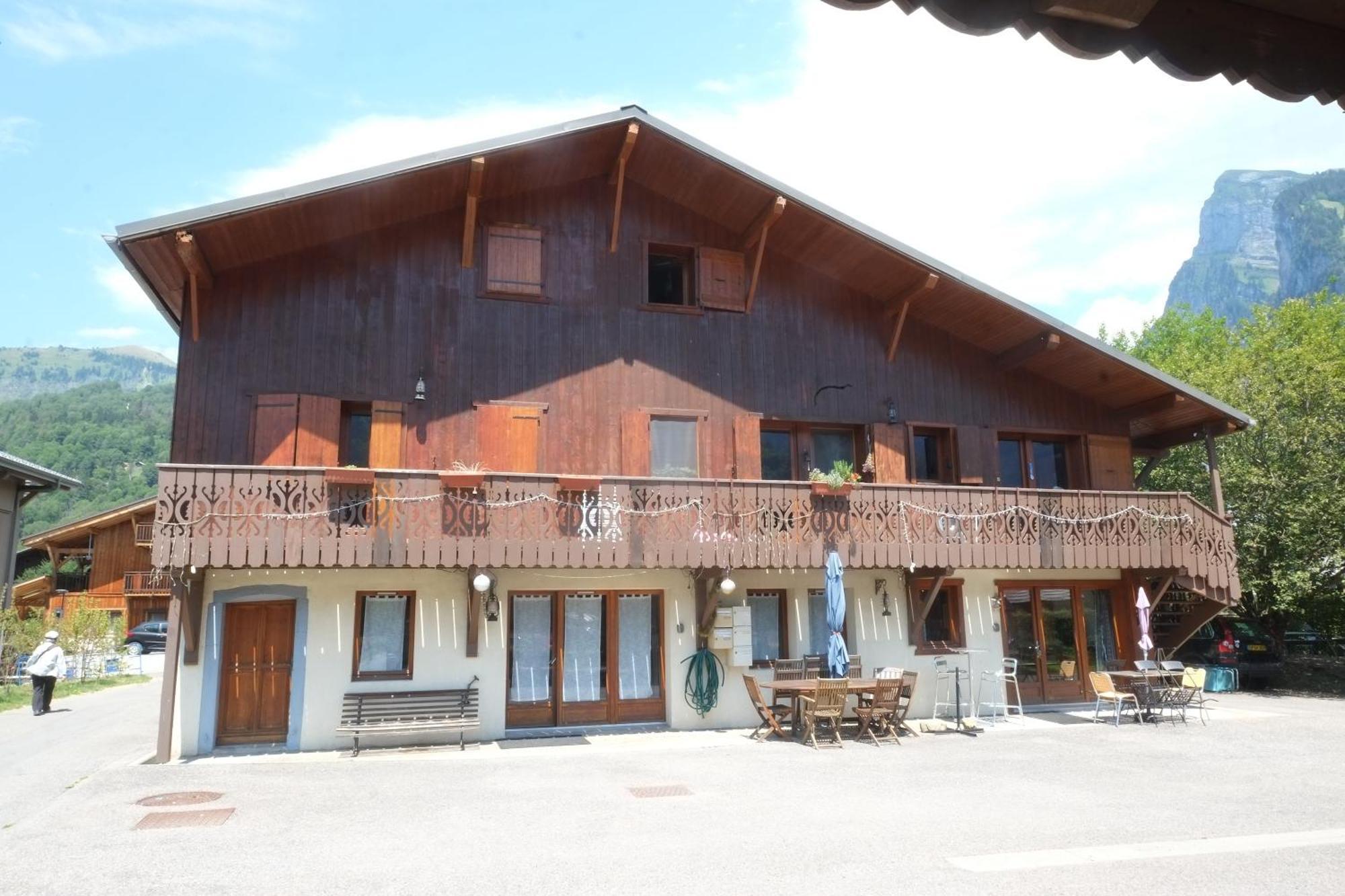 Particulier Loue 2 Appartements Communicants Dans Chalet A Samoens Jusqu A 16 Couchages Luaran gambar